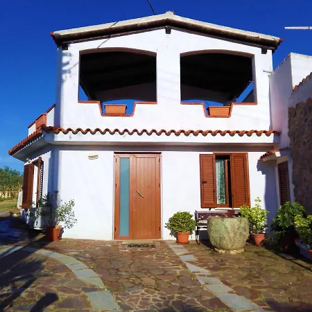 Domo De Resteblas Bed & Breakfast Berchidda