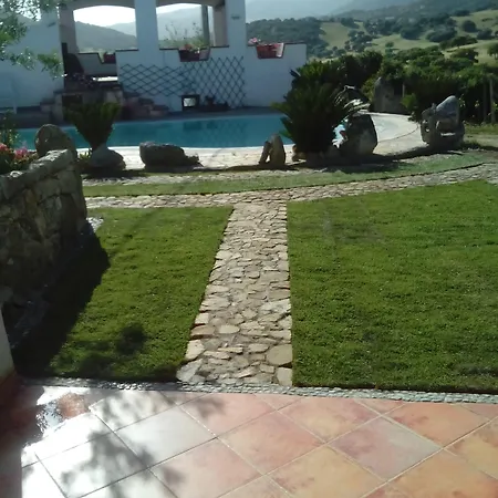 Domo De Resteblas Bed and Breakfast