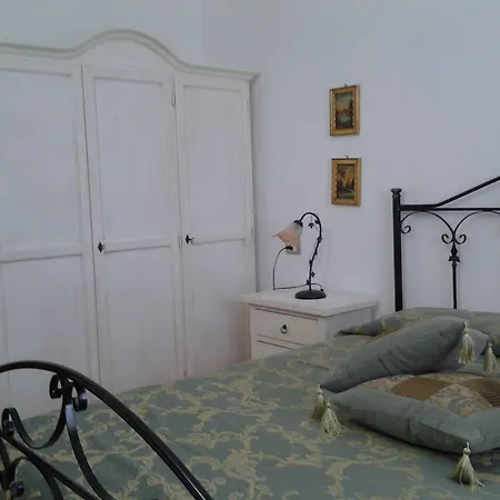 Bed and Breakfast Domo De Resteblas Berchidda