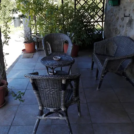 Bed and Breakfast Domo De Resteblas 3*
