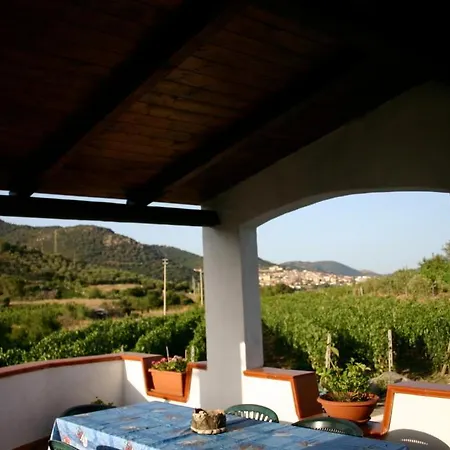 Bed & Breakfast Domo De Resteblas Berchidda